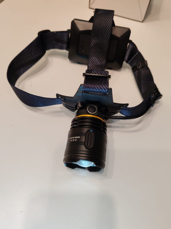 WhatsApp Image 2024-03-22 at 13.08.48 Lanterna cap cu lumina alba si lalbastra